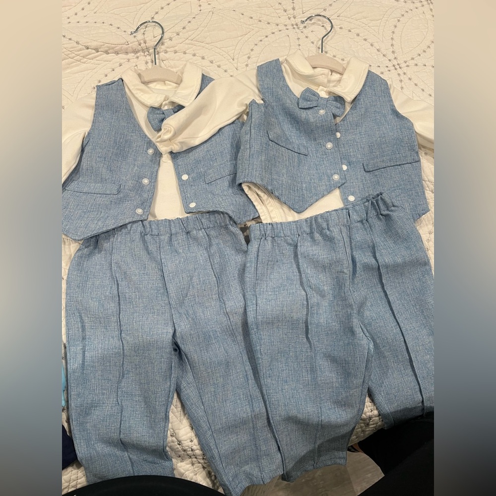 SHEIN Blue and White Kids Matching Sets